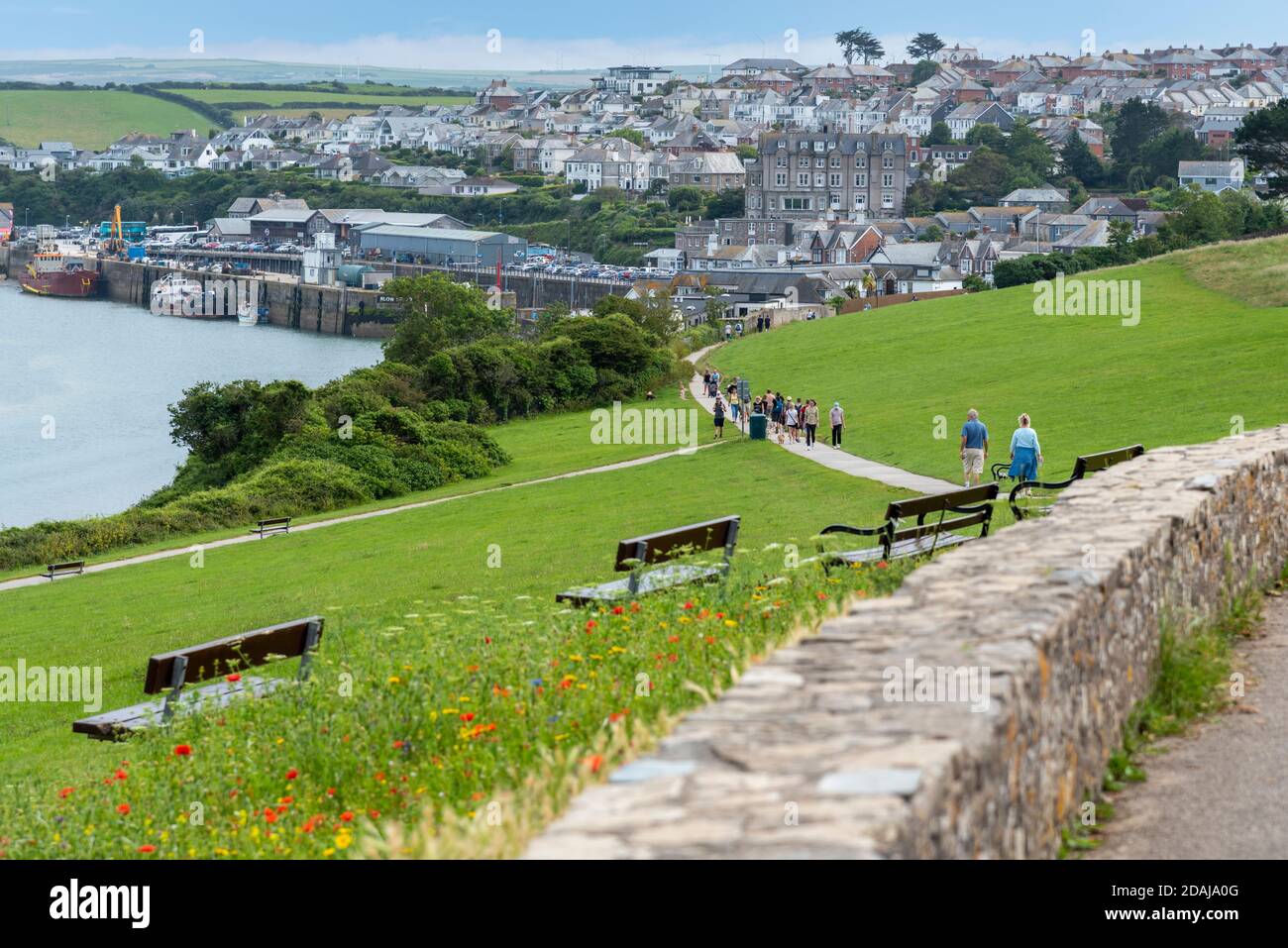 Vista da St Saviors Point, Padstow, Cornovaglia, Regno Unito Foto Stock