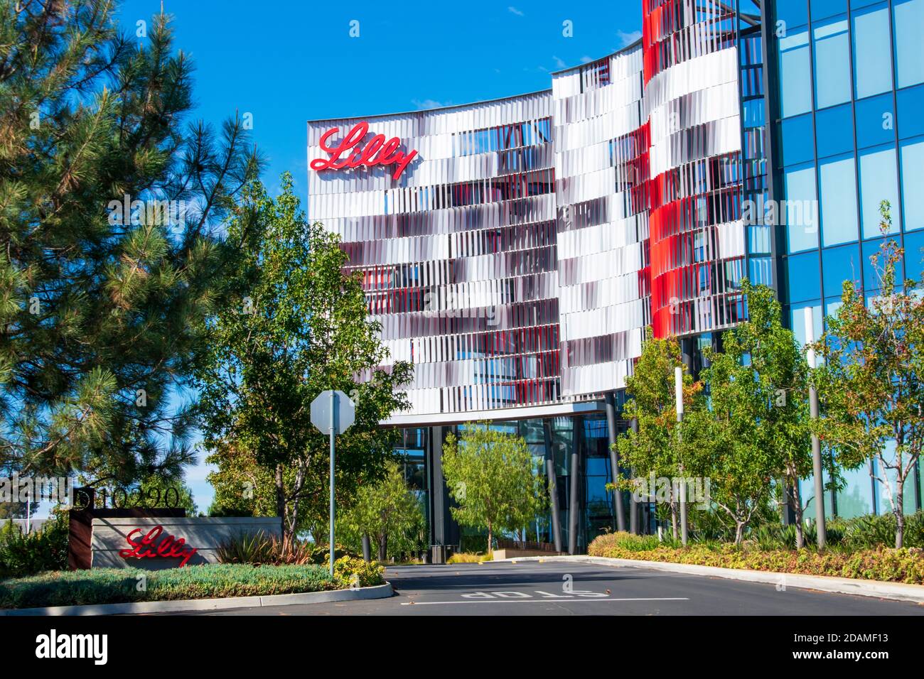 Lilly Biotechnology Center campus di una società farmaceutica americana Eli Lilly and Company - San Diego, California, USA - 2020 Foto Stock