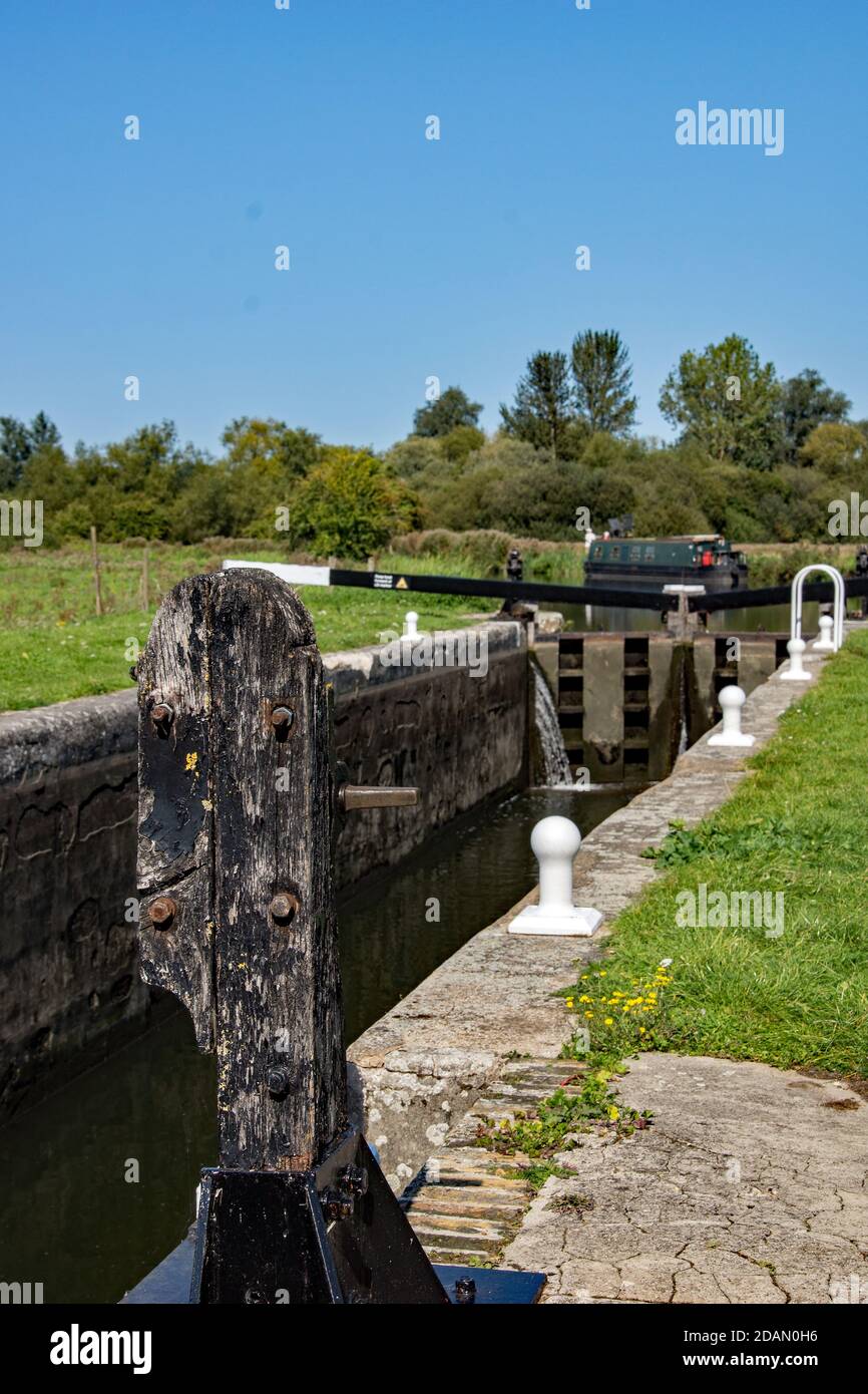 Il posto di rilascio del paddle a Tednanbury lock Hertfordshire, Inghilterra. Situato sul canale Lee e Stort. Foto Stock