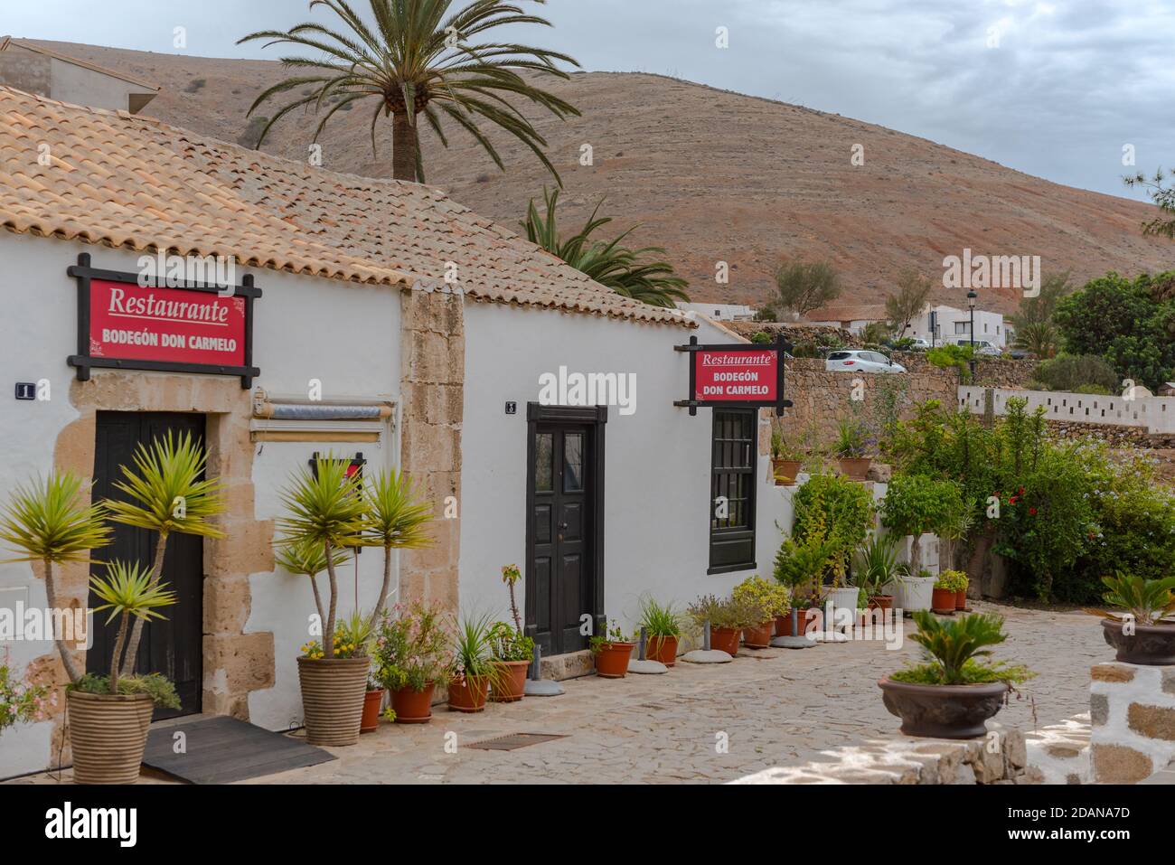 Betancuria, Fuerteventura, Spagna : 2020 Ottobre 6 : paesaggio urbano a Bentancuria sull'isola di Fuerteventura in Spagna in estate. Foto Stock