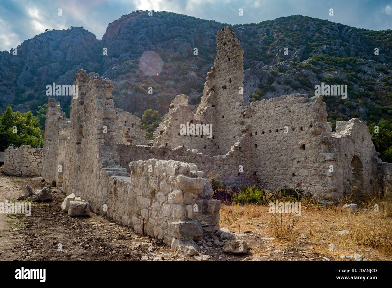 Olympos antiche rovine della città. Zona archeologica di scavo. Kemer, Antalya, Cirali, Turchia. Foto Stock
