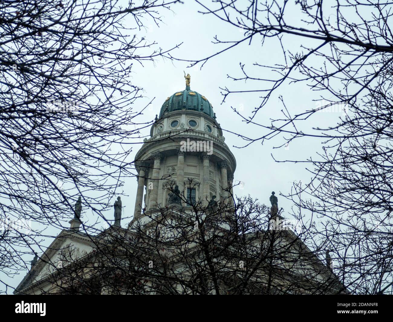Vista della Cattedrale tedesca su Gendarmenmarkt Foto Stock