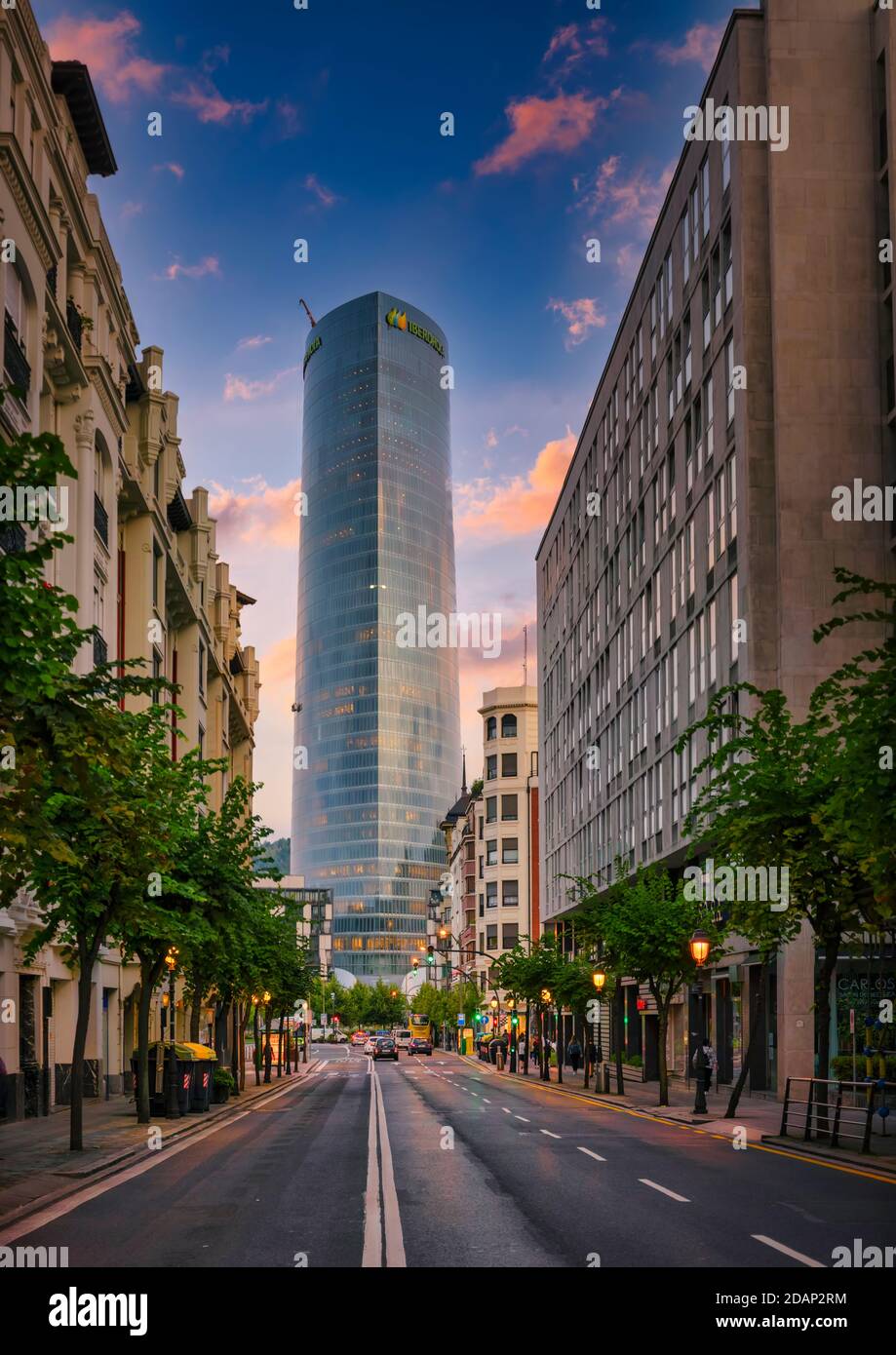 Torre Iberdrola (Torre Iberdrola, Iberdrola Torrea), Bilbao, Vizcaya, Paesi Baschi, Spagna Foto Stock