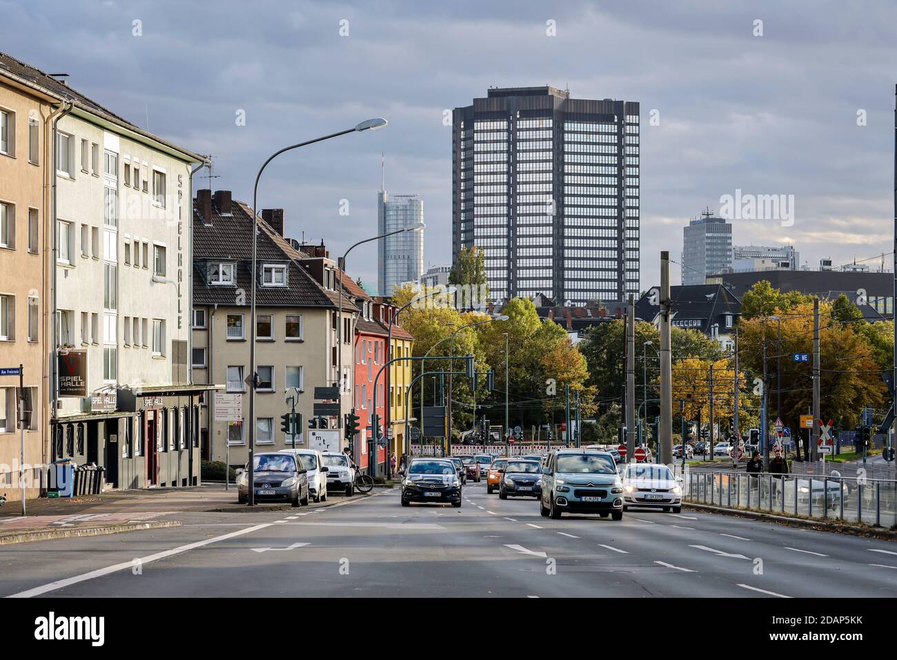 Essen, Ruhr Area, Nord Reno-Westfalia, Germania - Vista sulla città Essen, vista panoramica dal quartiere nord in direzione del centro città Essen w Foto Stock