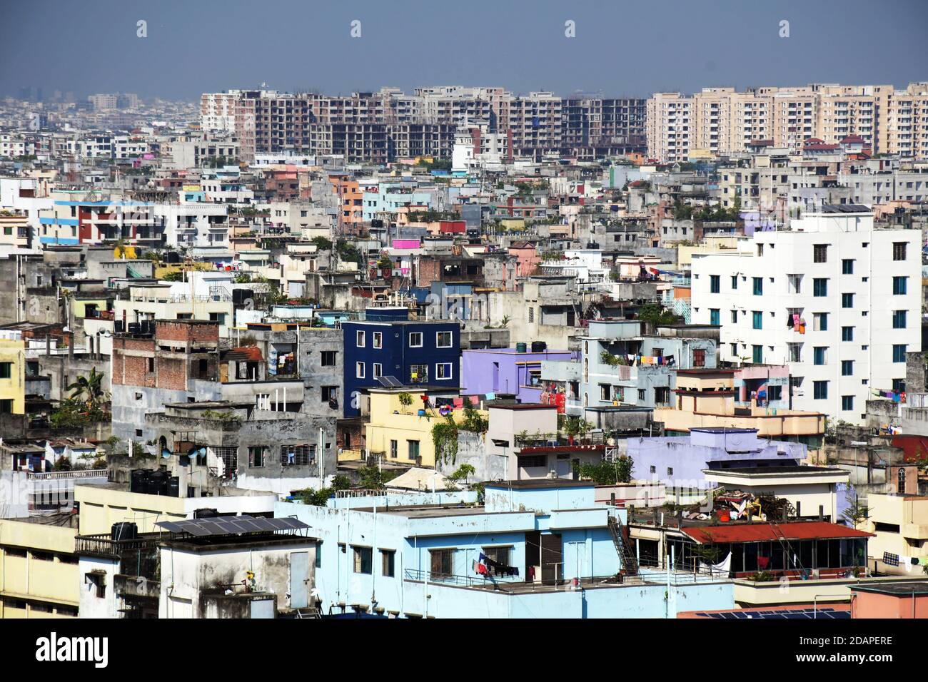 DHAKA, BANGLADESH – 13 novembre 2020: Veduta aerea nella zona di Mirpur a Dhaka, la capitale del Bangladesh. Foto Stock