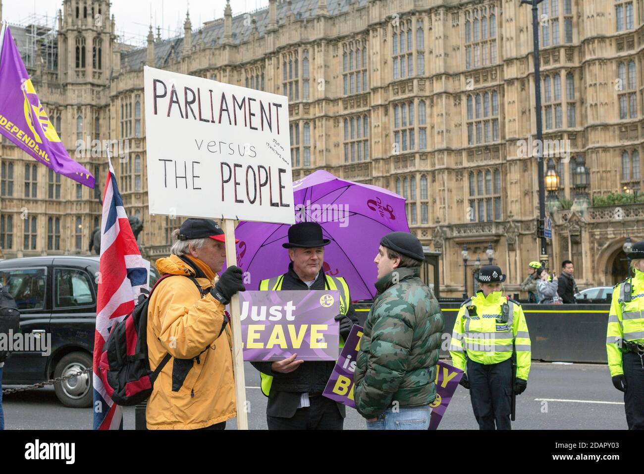 GRAN BRETAGNA / Inghilterra / Londra / attivista pro-Brexit che protestava fuori dalle Camere del Parlamento il 29 gennaio 2019 a Londra, Regno Unito. Foto Stock