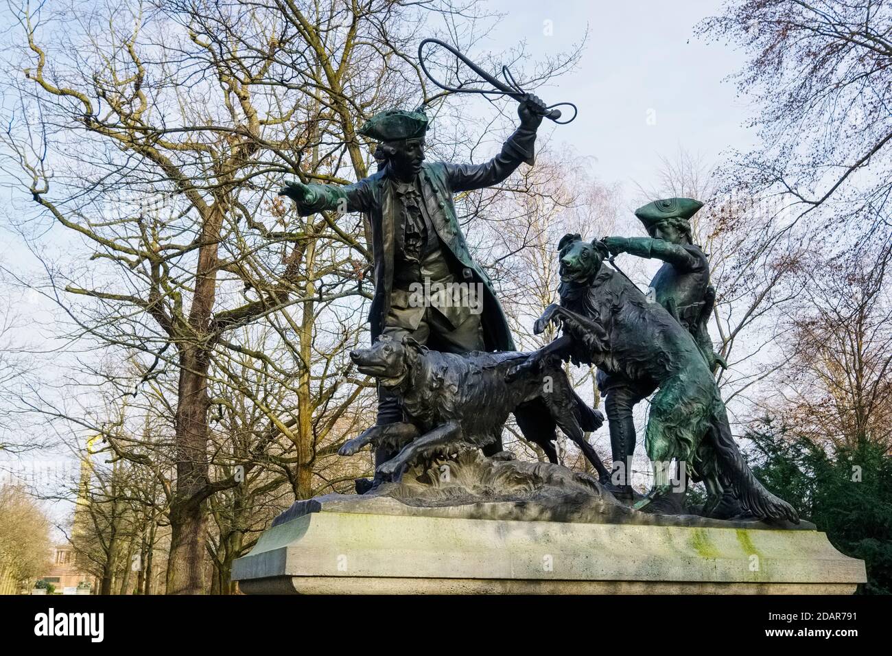 Hare coursing, scultura, Grosser Tiergarten, Berlino, Germania Foto Stock