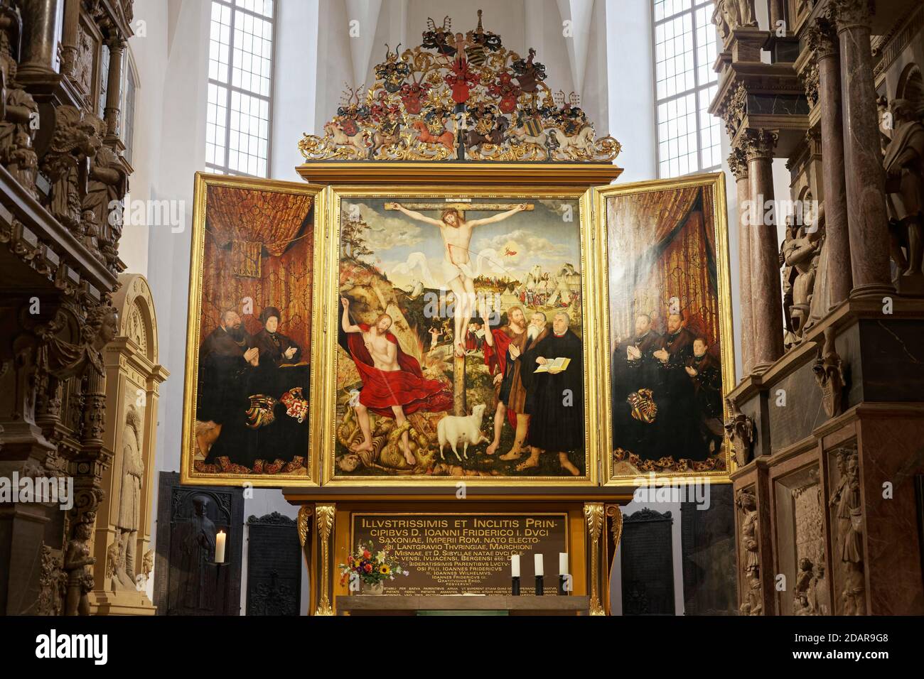 Cristo sulla croce, pala d'altare di Lucas Cranach il giovane, Chiesa di San Pietro e Paolo, Herderkirche, Weimar, Turingia, Germania Foto Stock