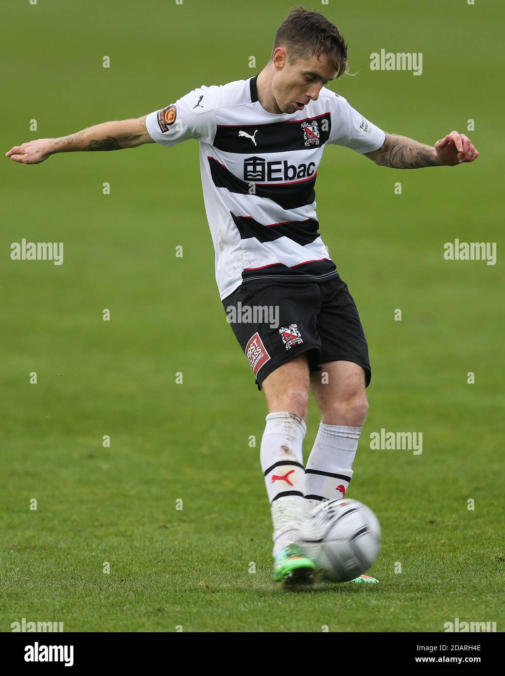 DARLINGTON, INGHILTERRA. 14 NOVEMBRE Jarrett Rivers of Darlington durante la Vanarama National League North match tra Darlington e AFC Telford United a Blackwell Meadows, Darlington sabato 14 novembre 2020. (Credit: Mark Fletcher | MI News) Credit: MI News & Sport /Alamy Live News Foto Stock