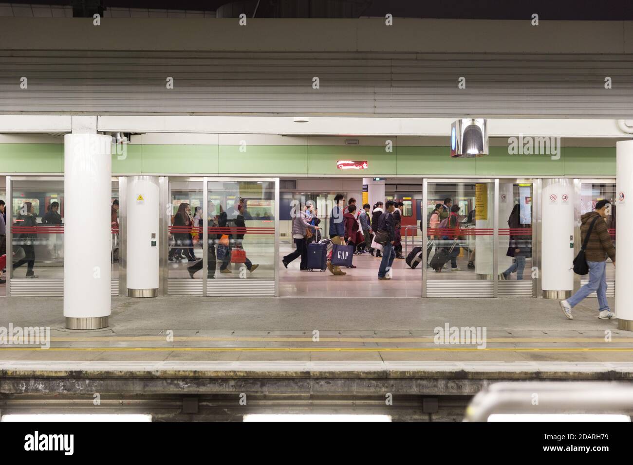 Stazione lo Wu, Hong Kong Foto Stock