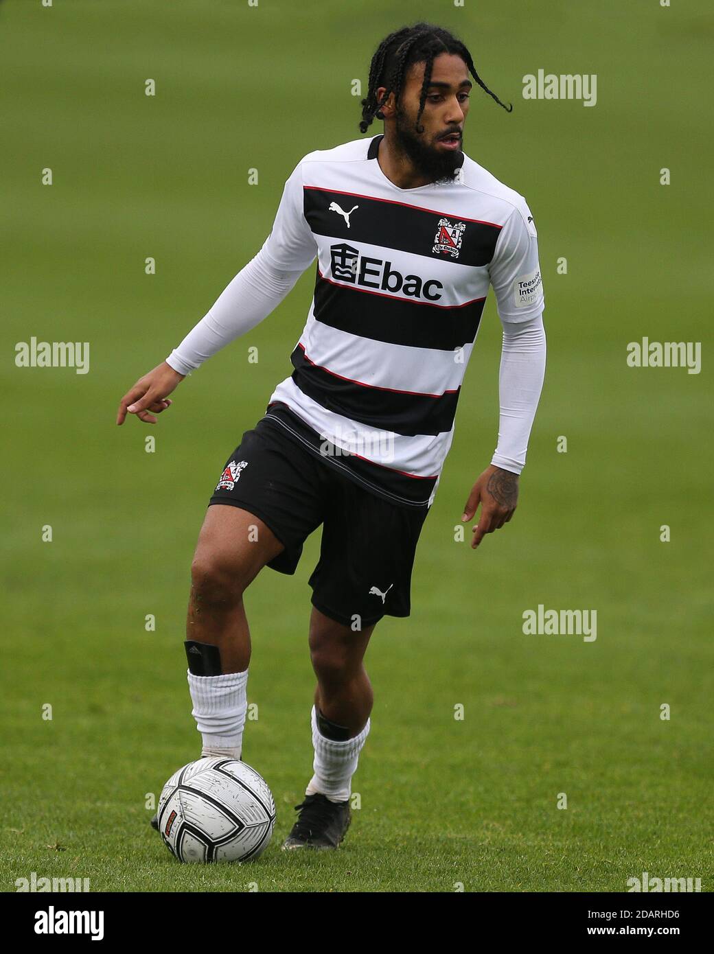 DARLINGTON, INGHILTERRA. 14 NOVEMBRE Erico Sousa di Darlington durante la Vanarama National League North match tra Darlington e AFC Telford United a Blackwell Meadows, Darlington sabato 14 novembre 2020. (Credit: Mark Fletcher | MI News) Credit: MI News & Sport /Alamy Live News Foto Stock