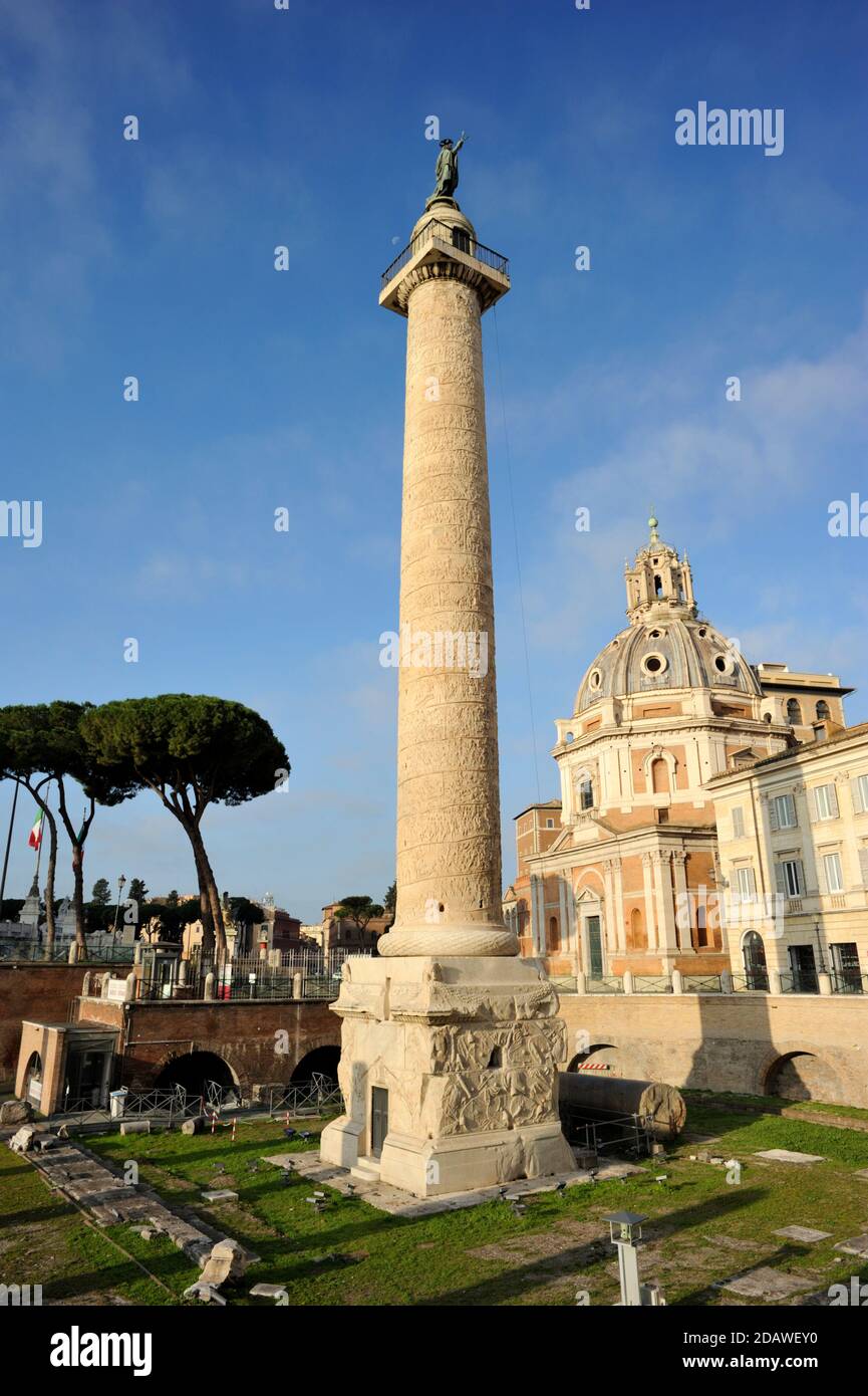 Italia, Roma, colonna di Traiano Foto Stock