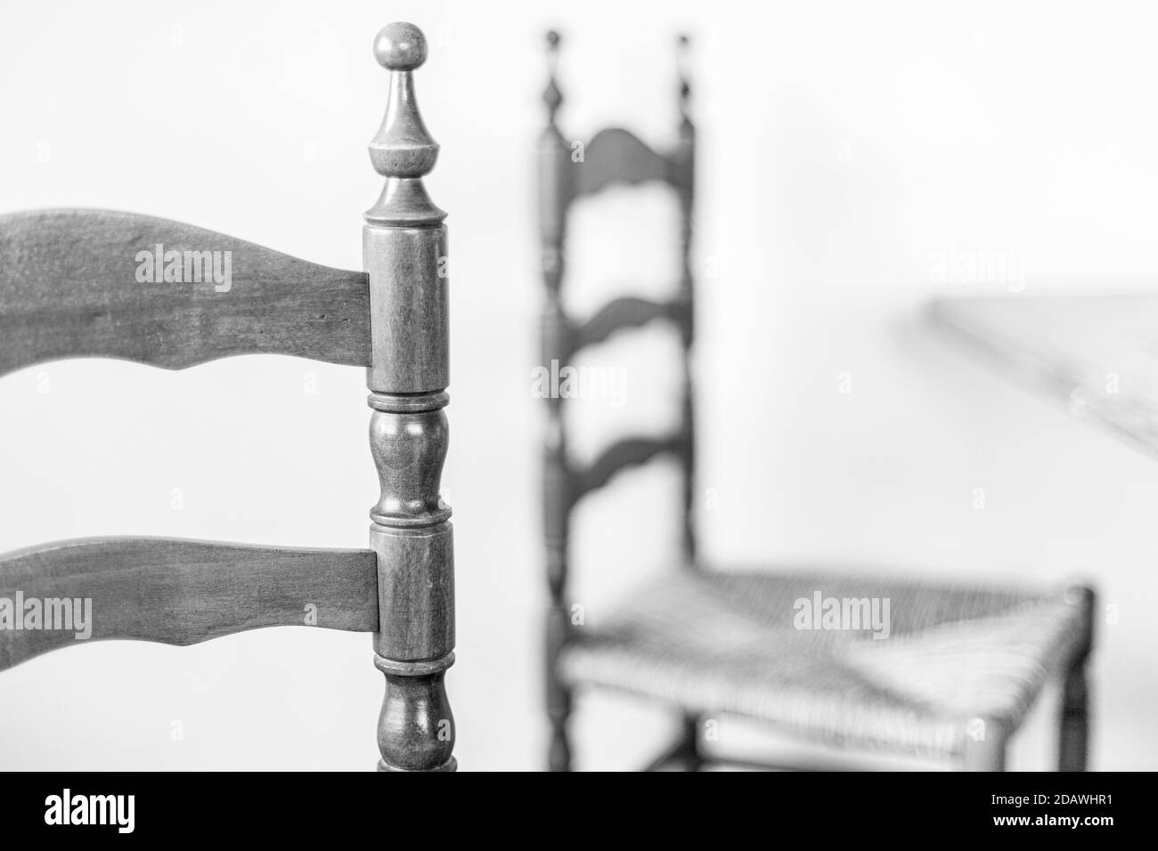 legno e paglia Súgán sedie irlandesi in cucina Foto Stock