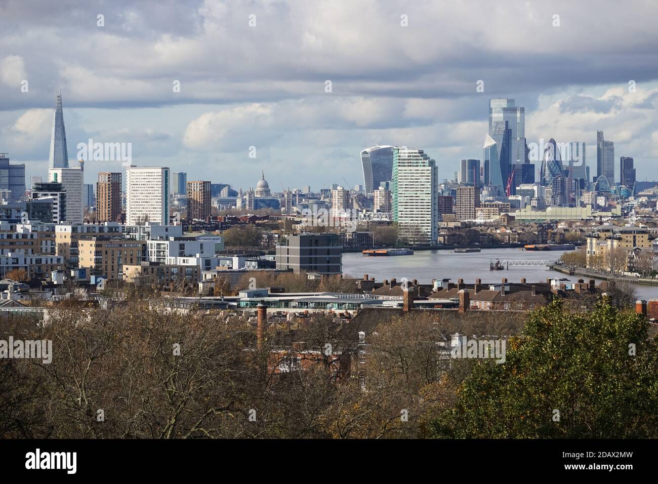 Vista di Londra con alti edifici, Inghilterra Regno Unito Regno Unito Foto Stock