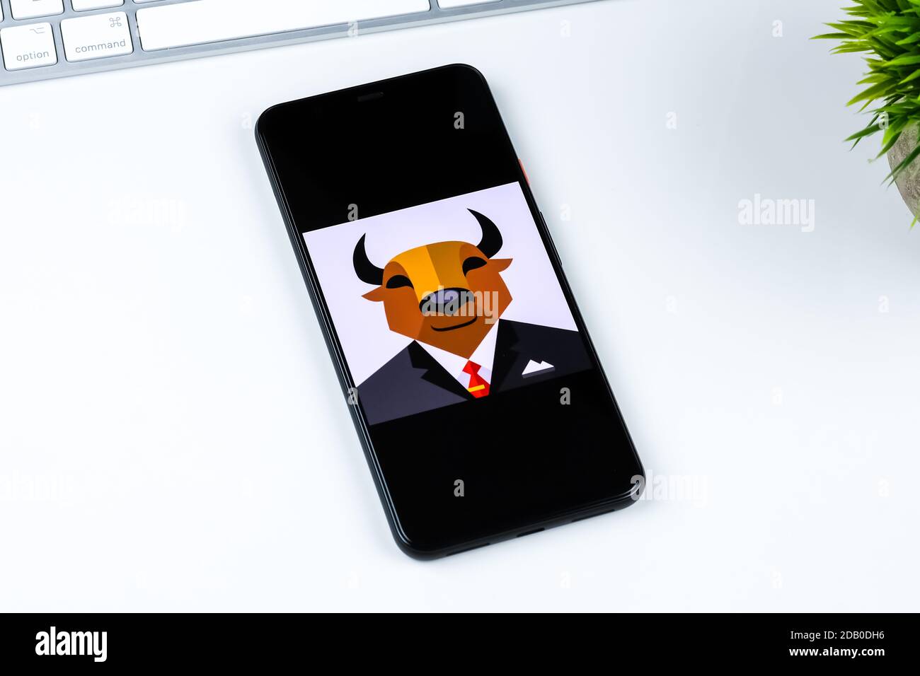 Logo dell'app Simply Wall St sullo schermo di uno smartphone. Foto Stock