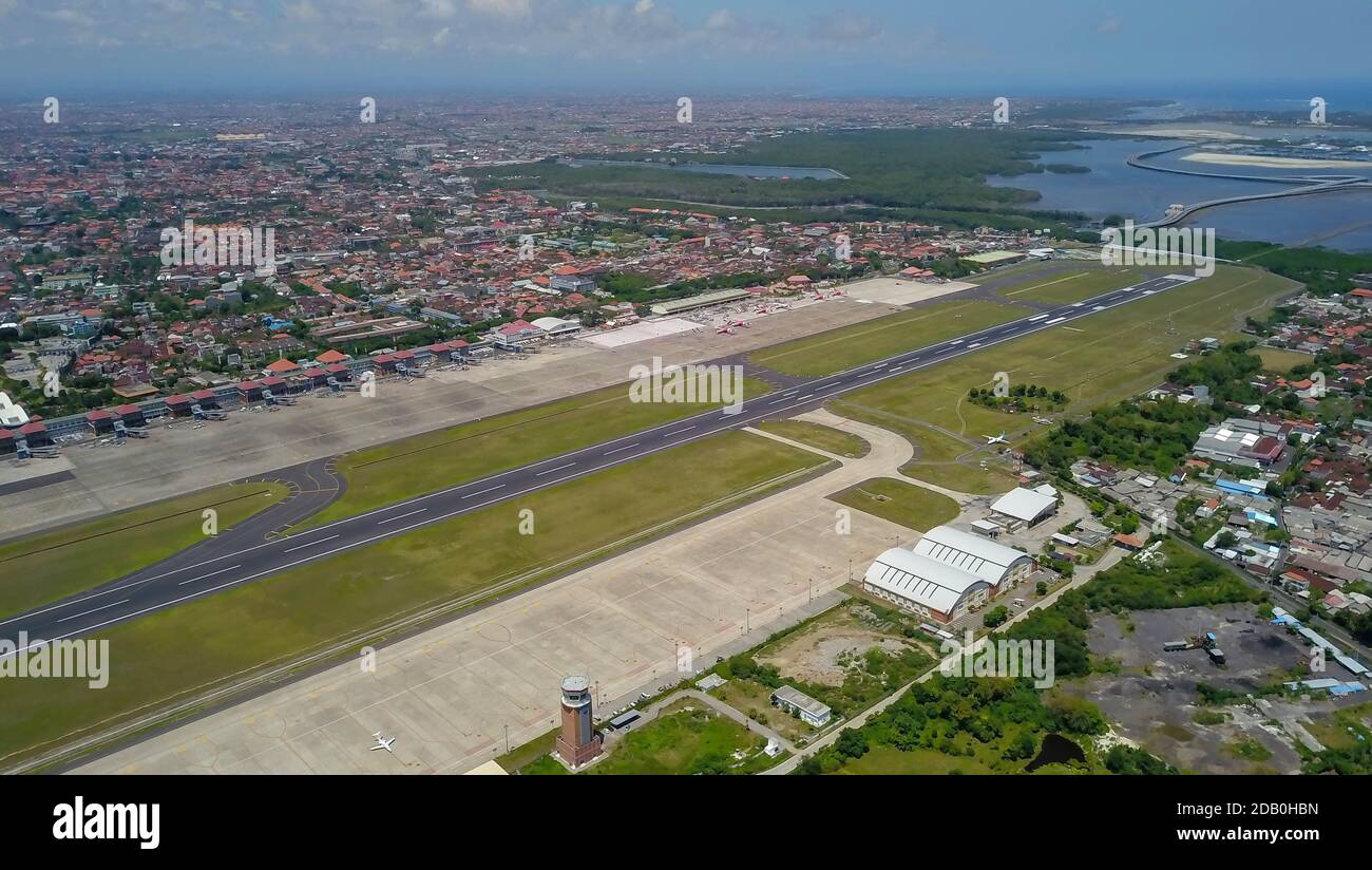 Una vista dell'isola di Bali dopo che l'aereo è stato preso Fuori dall'aeroporto internazionale di Ngurah Rai Foto Stock