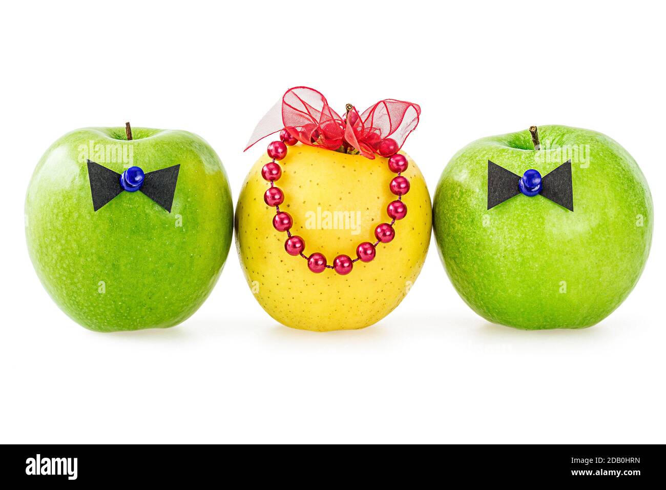 apple, uomo, donna, frutta, concetto, bello, cibo, amore, fresco, insieme, bianco, verde, divertimento, concettuale, relazione, isolato, studio shot Foto Stock