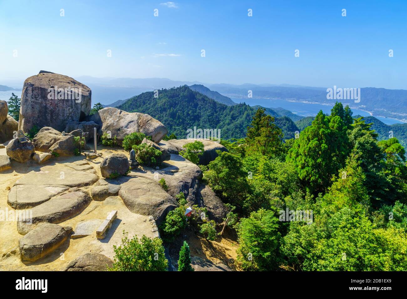 Vista sulla cima del Monte Misen, sull'isola di Miyajima (Itsukushima), Giappone Foto Stock