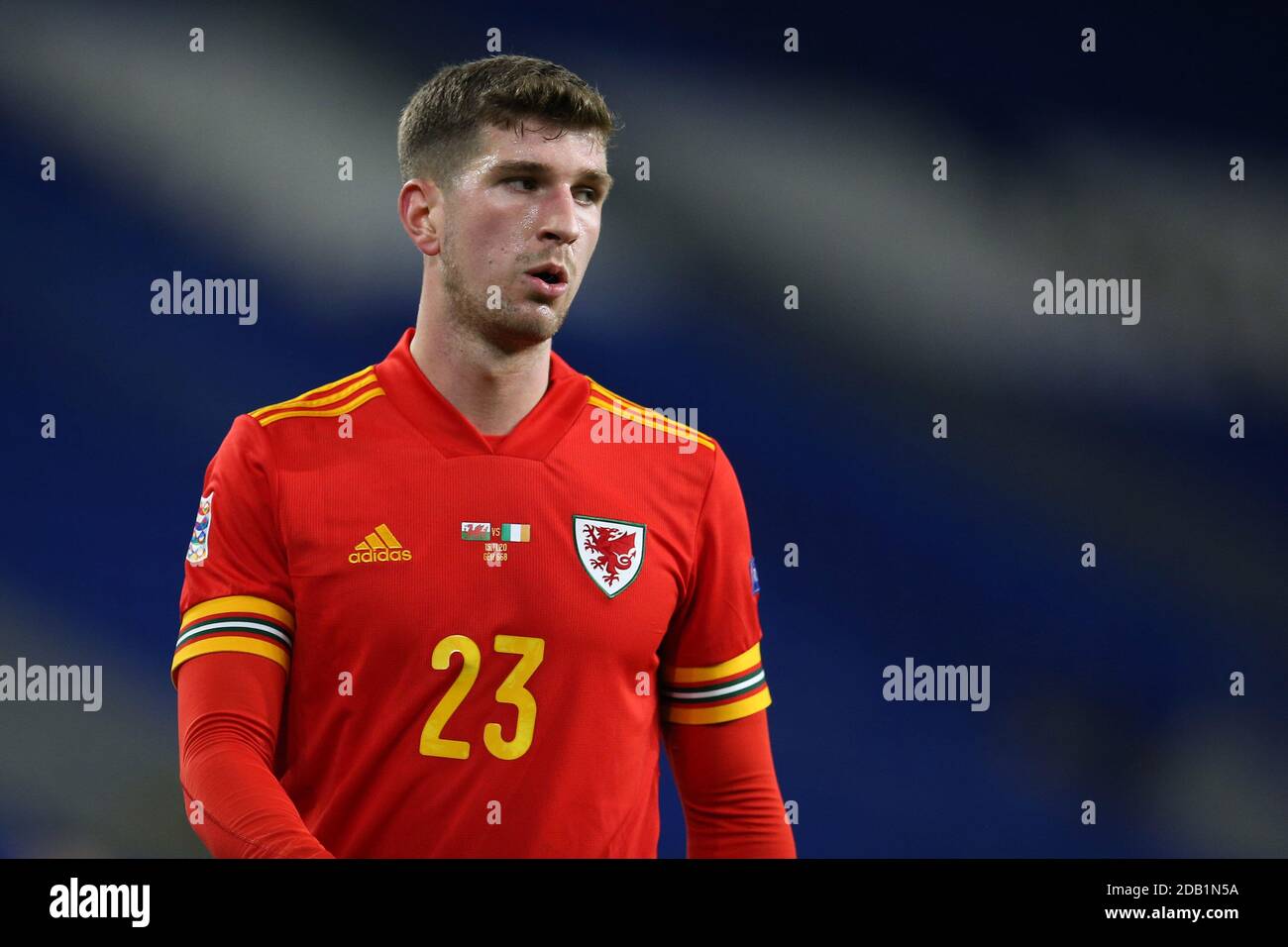 Cardiff, Regno Unito. 15 novembre 2020. Chris Mepham del Galles guarda. UEFA Nations League, gruppo H match, Galles contro Repubblica d'Irlanda allo stadio cittadino di Cardiff, Galles del Sud, domenica 15 novembre 2020. pic by Andrew Orchard/Andrew Orchard sports photography/Alamy Live News Credit: Andrew Orchard sports photography/Alamy Live News Foto Stock