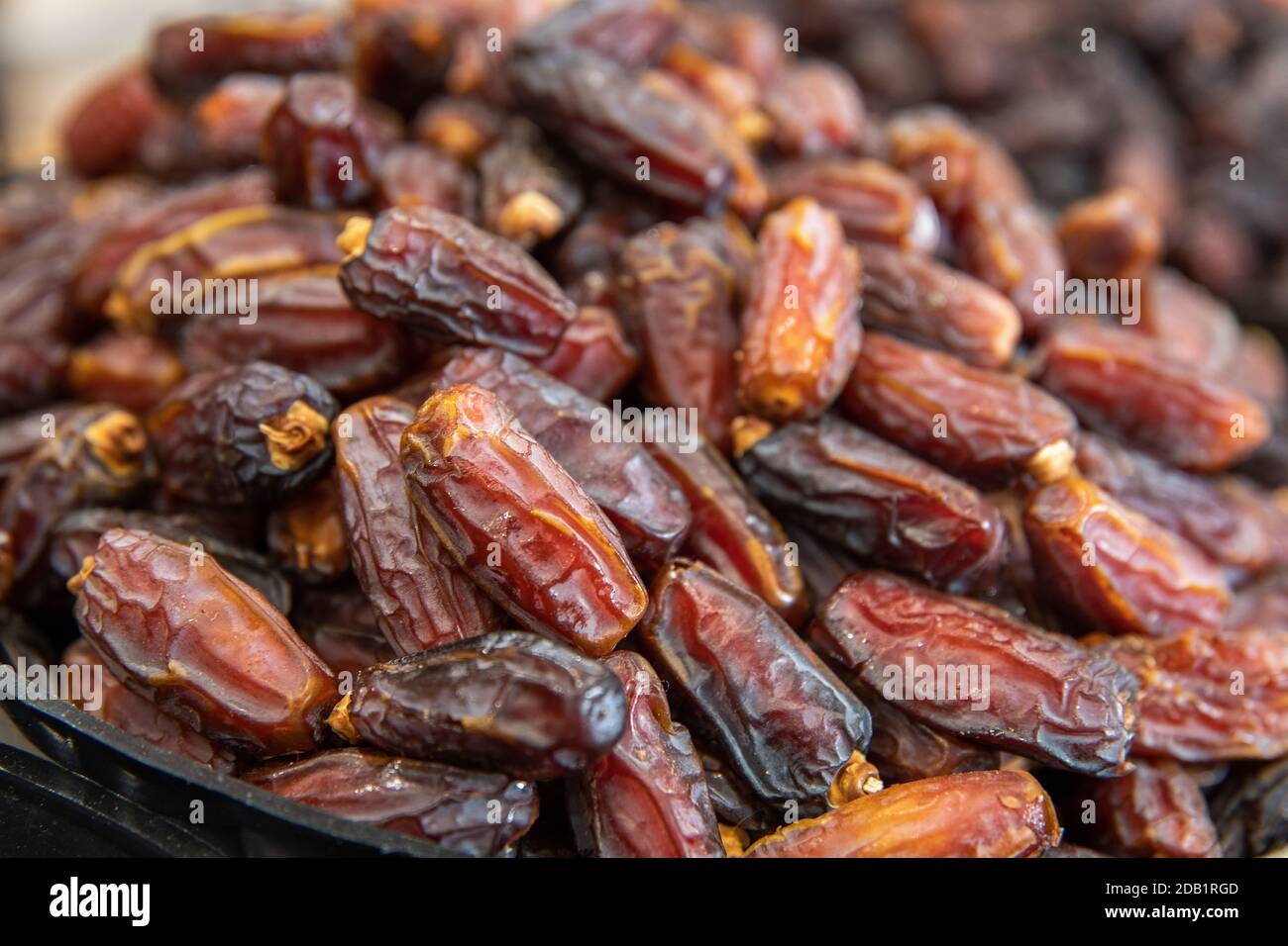 Frutta secca fresca e organica cruda. Ramadan o iftar frutta cibo o spuntini Foto Stock