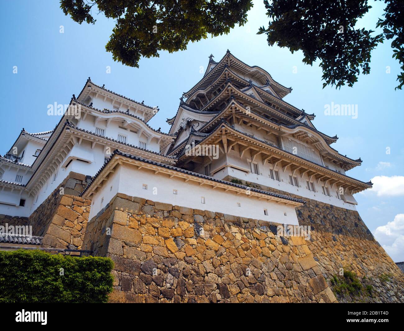 Himeji. Giappone. 10.06.04. Castello di Himeji - situato nella città di Himeji che si trova nella prefettura di Hyogo del Giappone. Patrimonio dell'umanità dell'UNESCO. Foto Stock
