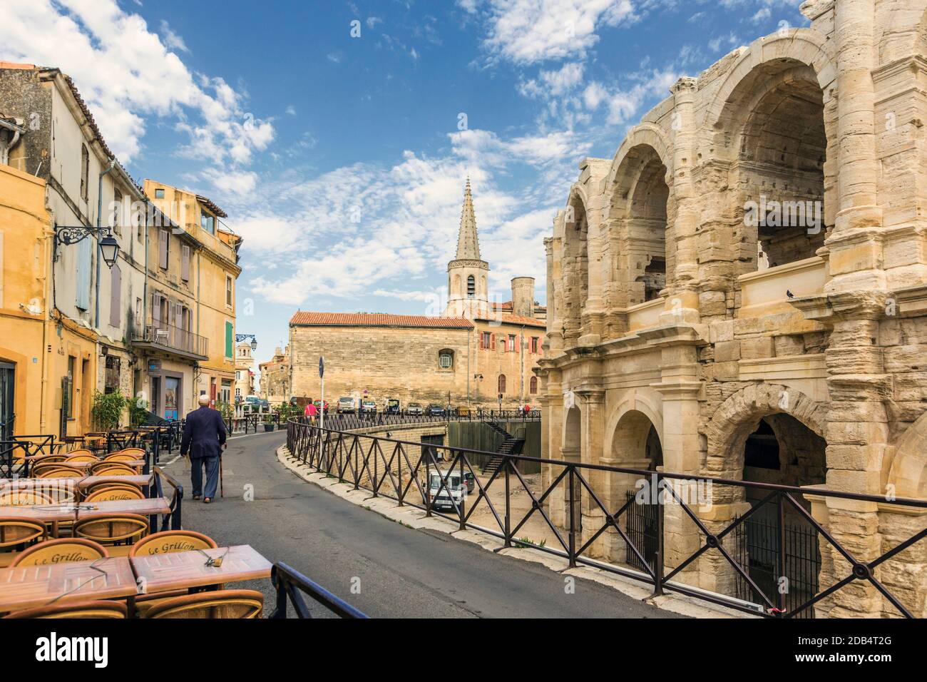 Arles, Provenza-Alpi-Côte Azzurra, Francia. Anfiteatro Romano. Arles è un sito patrimonio dell'umanità dell'UNESCO. Foto Stock