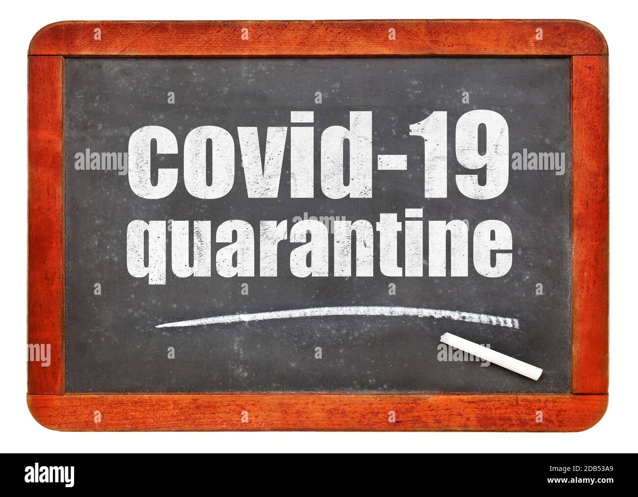 covid-19 quarantine blackboard segno - bianco gesso testo su una lavagna di ardesia vintage, il concetto di esplosione di coronavirus Foto Stock