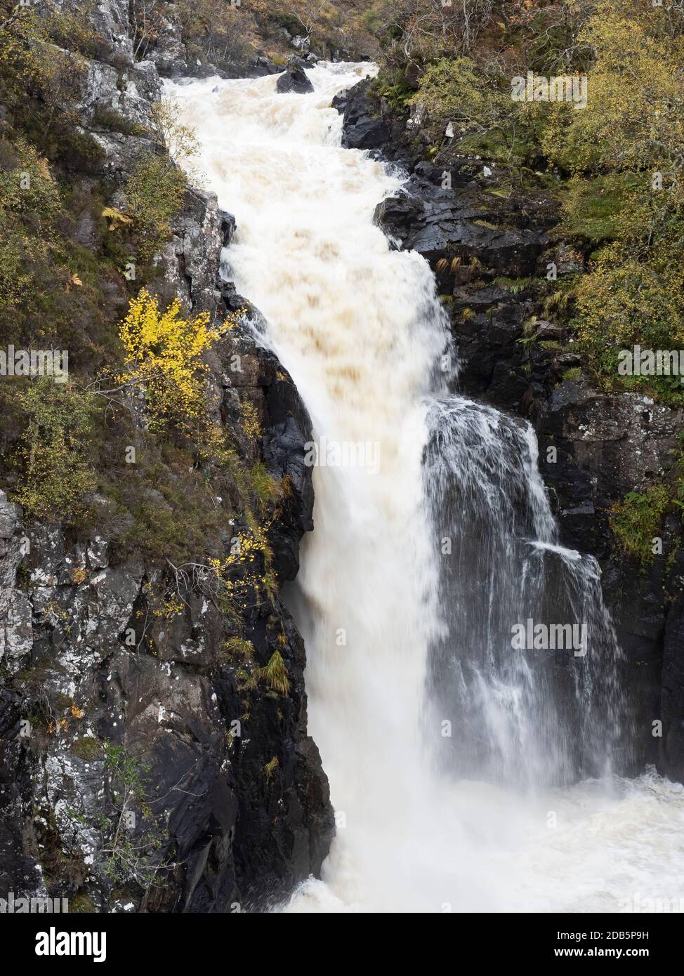 Cascate di Kirkaig vicino a Lochinver, North West Highlands, Scozia, autunno Foto Stock