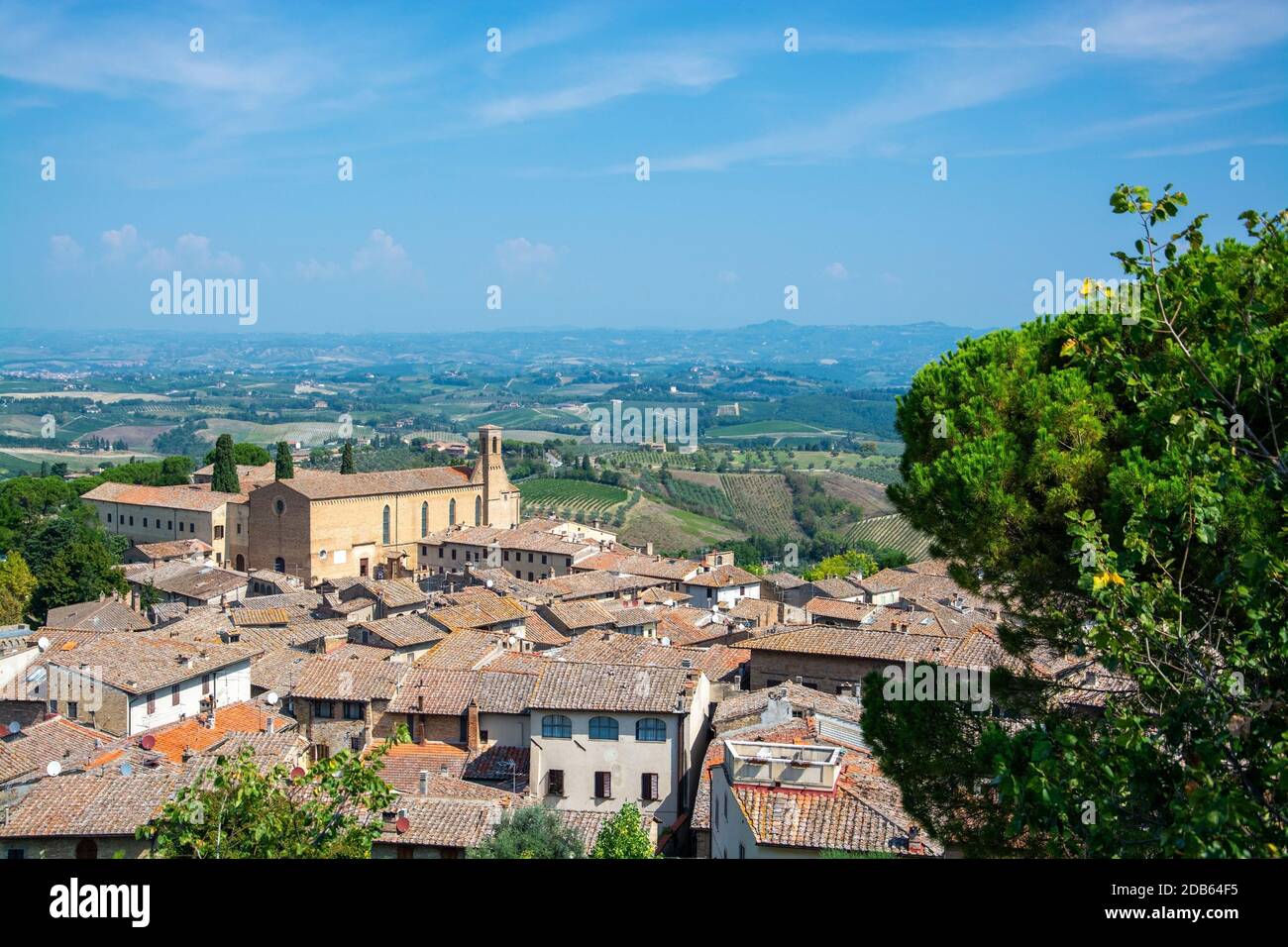 La Chiesa di Sant'Agostino, chiesa di Sant'Agostino, è la seconda chiesa più grande di San Gimignano, Toscana, Italia, ed è di proprietà dell'Ordine di S. Foto Stock