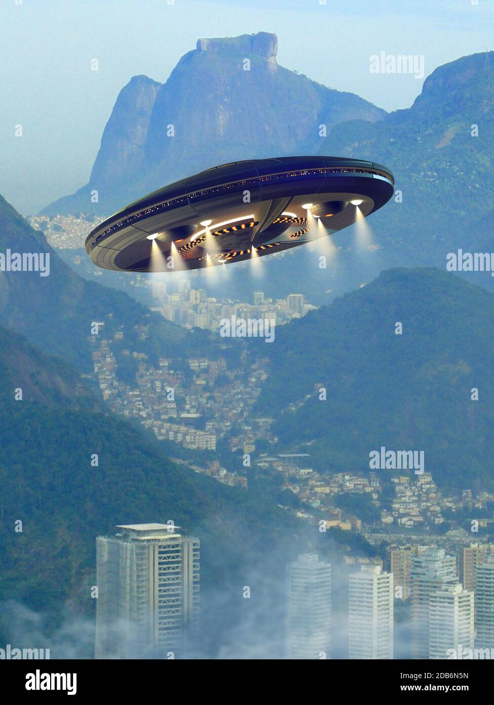 Illustrazione 3D di un UFO o astronave aliena su Rio De Janeiro, Brasile, per viaggi futuristici interstellari, o sfondi di giochi di guerra fantasy. Foto Stock