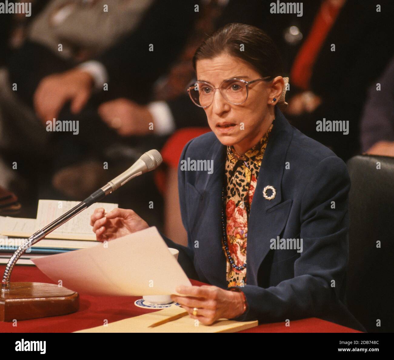 WASHINGTON, DC, USA, 21 LUGLIO 1993 - Ruth Bader Ginsburg, durante le audizioni di conferma, Corte Suprema degli Stati Uniti. Foto Stock