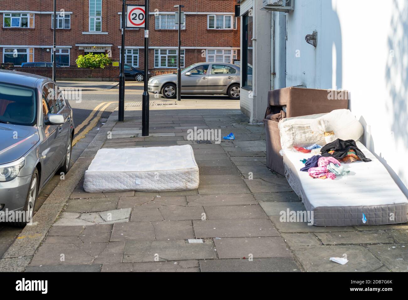 Volo a punta ad Acton, Londra Foto Stock