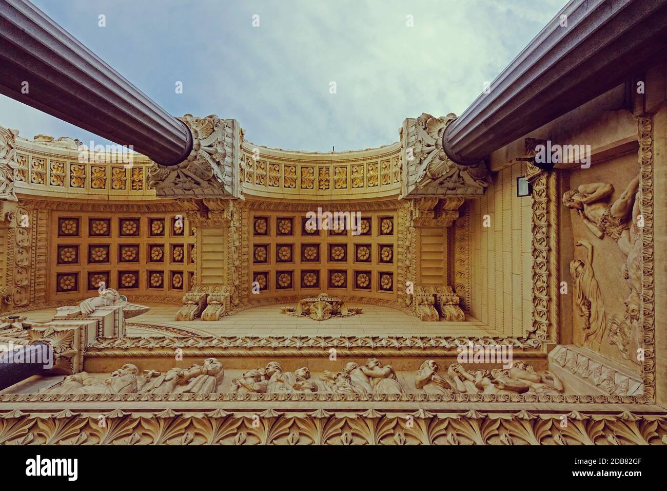 Dettagli artistici del soffitto di Fourvière Basilique a Lione Foto Stock