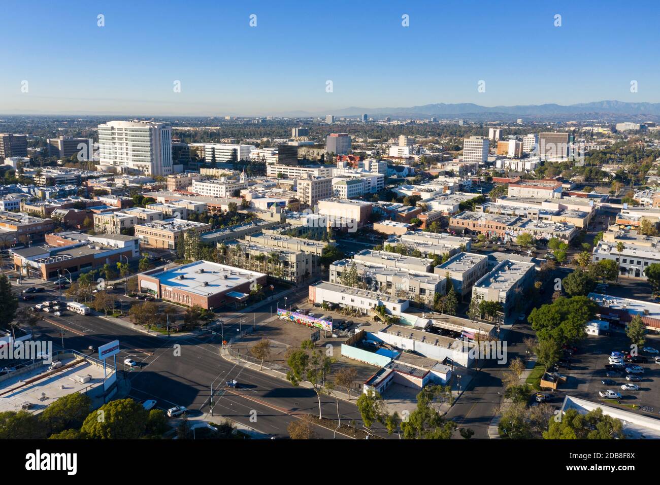 Vista aerea del centro di Santa Ana, California, inclusa la Federal edificio del tribunale Foto Stock