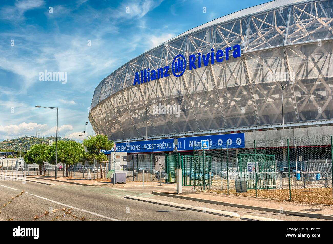 NIZZA, FRANCIA - AGOSTO 16: Veduta esterna dello Stade de Nice della  Riviera di Allianz, Costa Azzurra, Francia, il 16 agosto 2019. Lo stadio  ospita partite in casa di o Foto stock - Alamy
