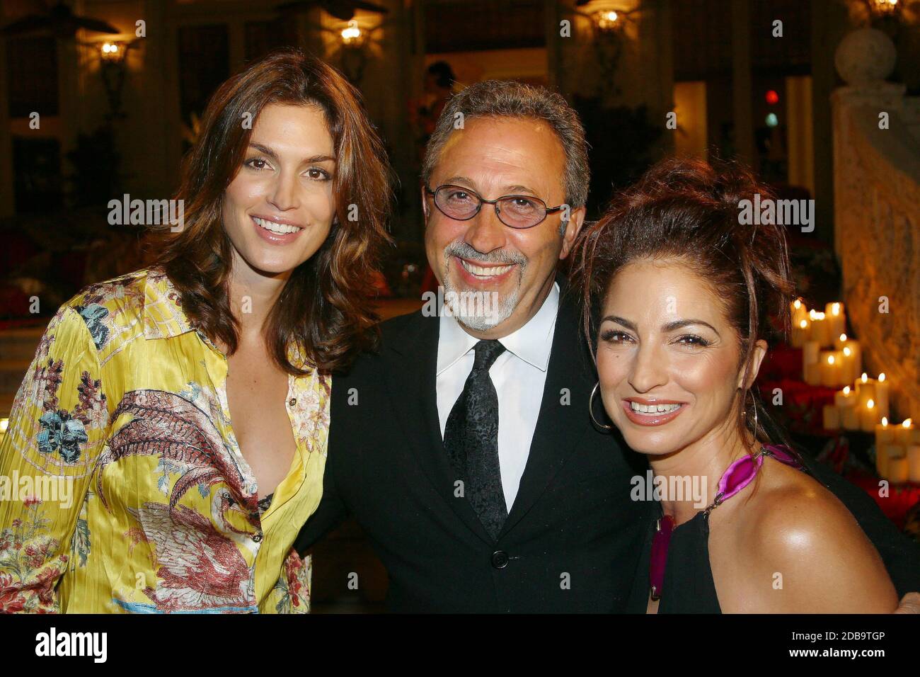 Miami, FL 11-2-2002 Cindy Crawford, Emelio & Gloria Estefan al Fashion Fete benefit event ospitato da Roberto cavalli. Foto di Adam Scul/PHOTOlink Foto Stock