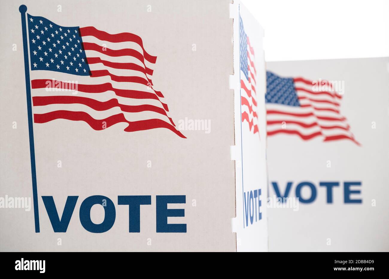 Cabina di votazione con bandiera USA Foto Stock