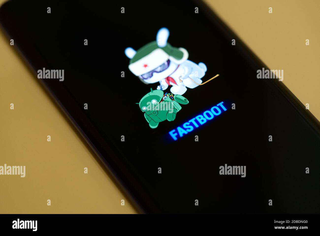 Schermo di avvio Xiaomi mi note 10 lite con logo fastboot su di esso Foto Stock