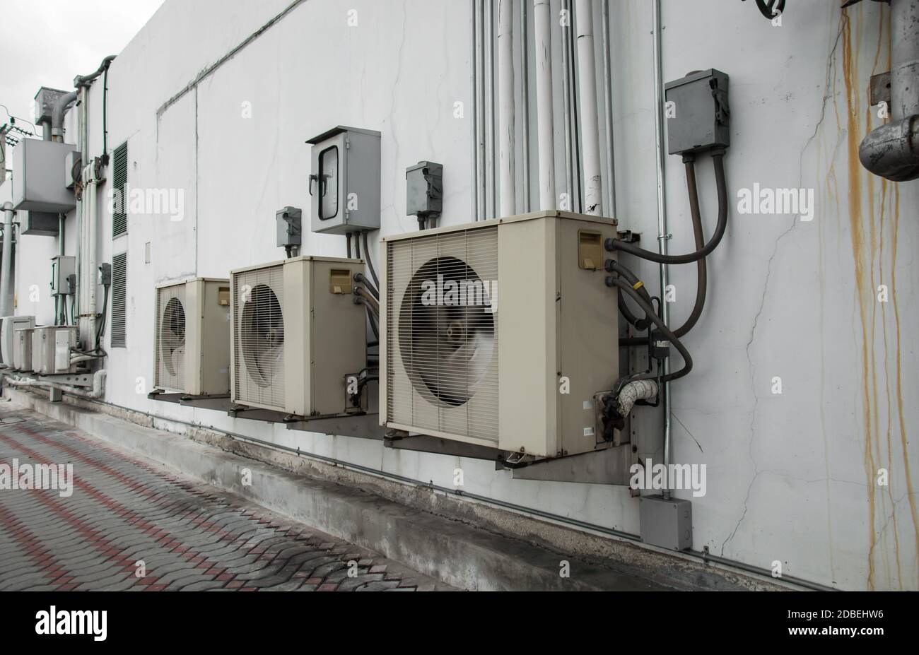 Condizionatori d'aria unità condensatore Foto Stock