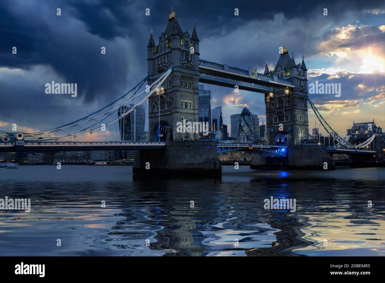 Il Tower Bridge, London, Regno Unito Foto Stock