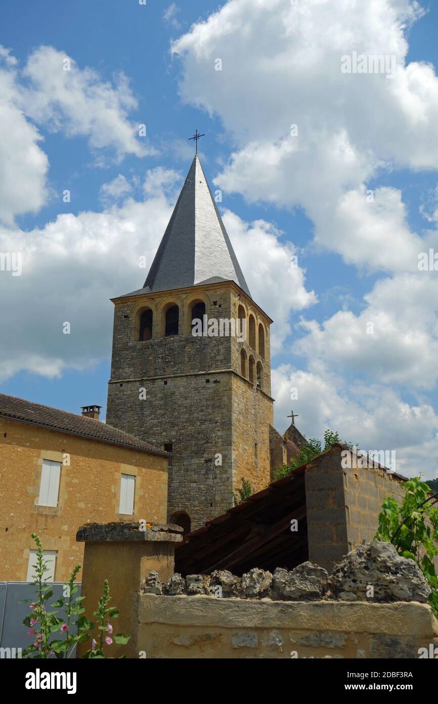 Chiesa parrocchiale di Saint-Jean-Baptiste a Saint Pompont Francia Foto Stock