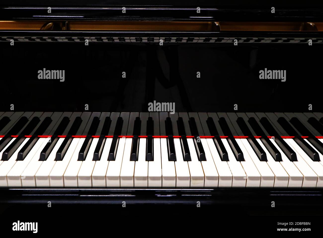 Grand piano nero per musica classica, dettaglio Foto Stock