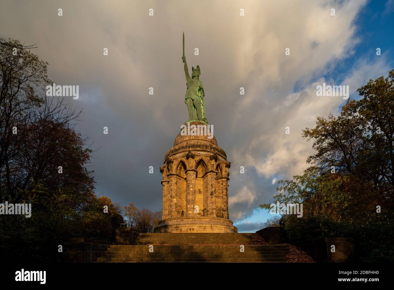 1838, Hermannsdenkmal, 1875 - Entwürfen nach von Ernst von Bandel erbaut und am 16. Agosto 1875 eingeweiht, Blick von Westen Foto Stock