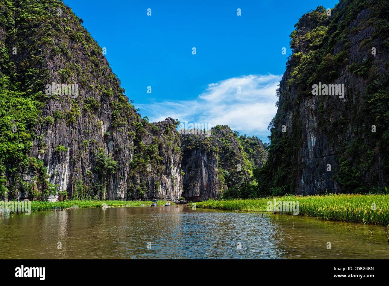 Tam Coc - Bich Dong destinazione turistica nei pressi di Ninh Binh, Vietnam Foto Stock