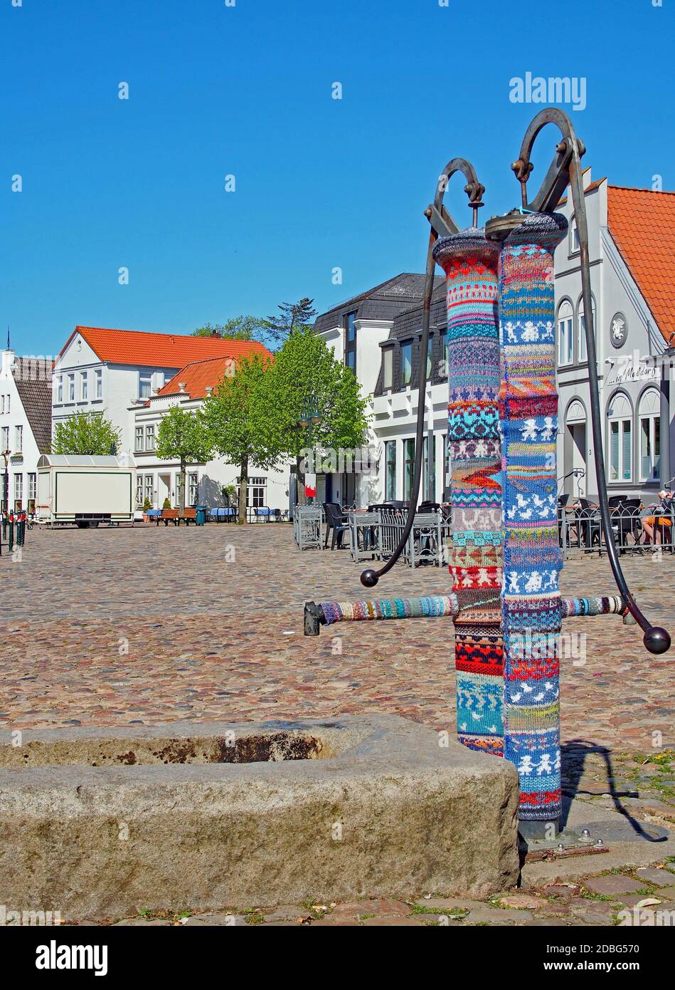 Brunnen am Marktplatz a Meldorf Foto Stock