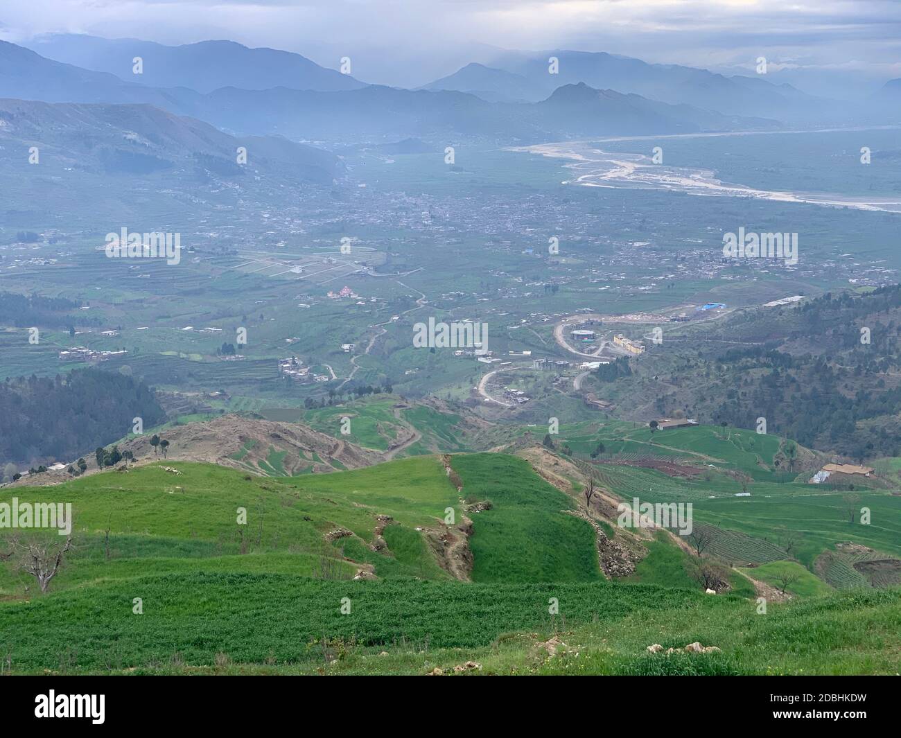 Valle SWAT, vista da una delle montagne in estate Foto Stock