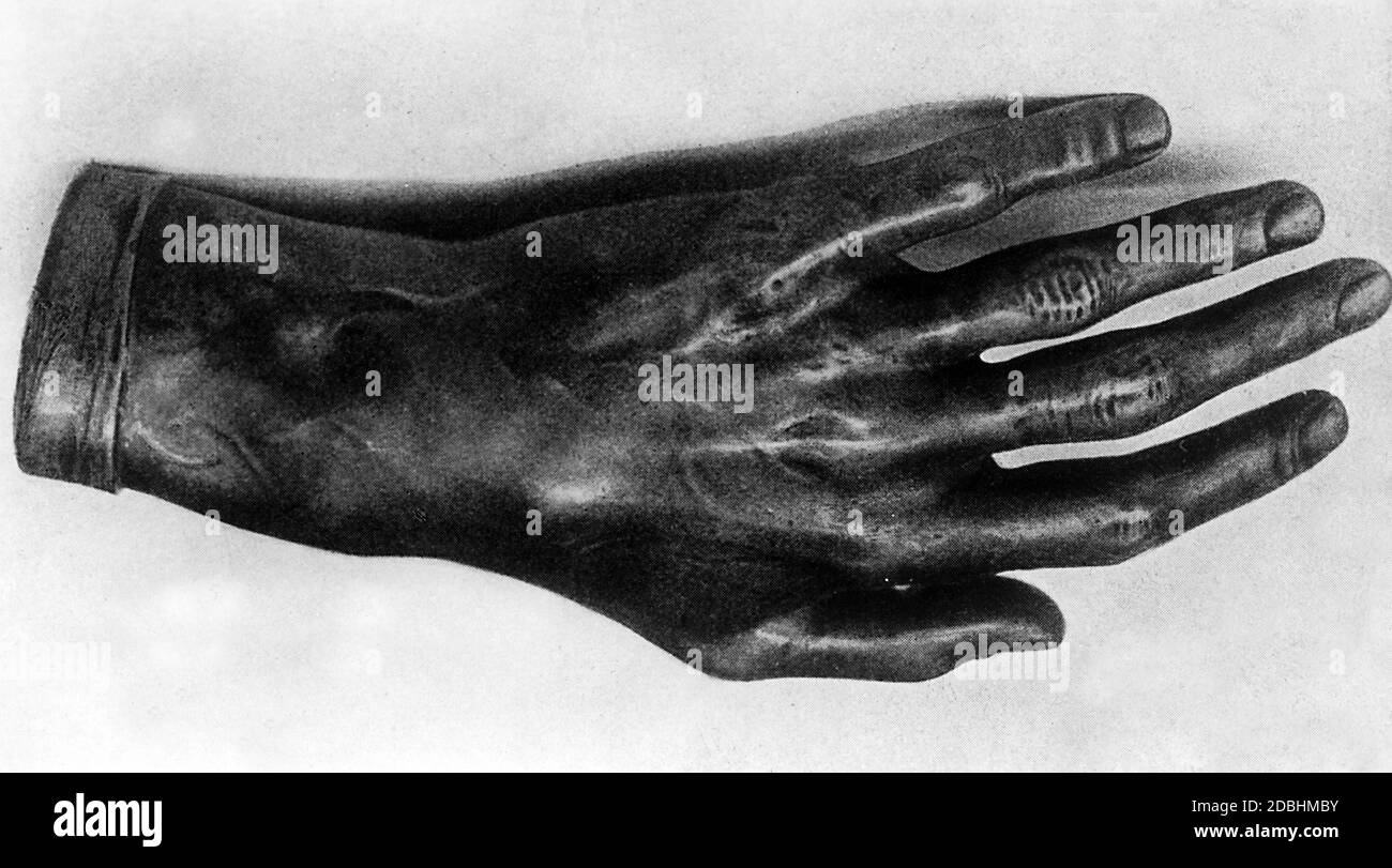 Una fusione di bronzo della mano del compositore e musicista Frederic Chopin. Foto Stock