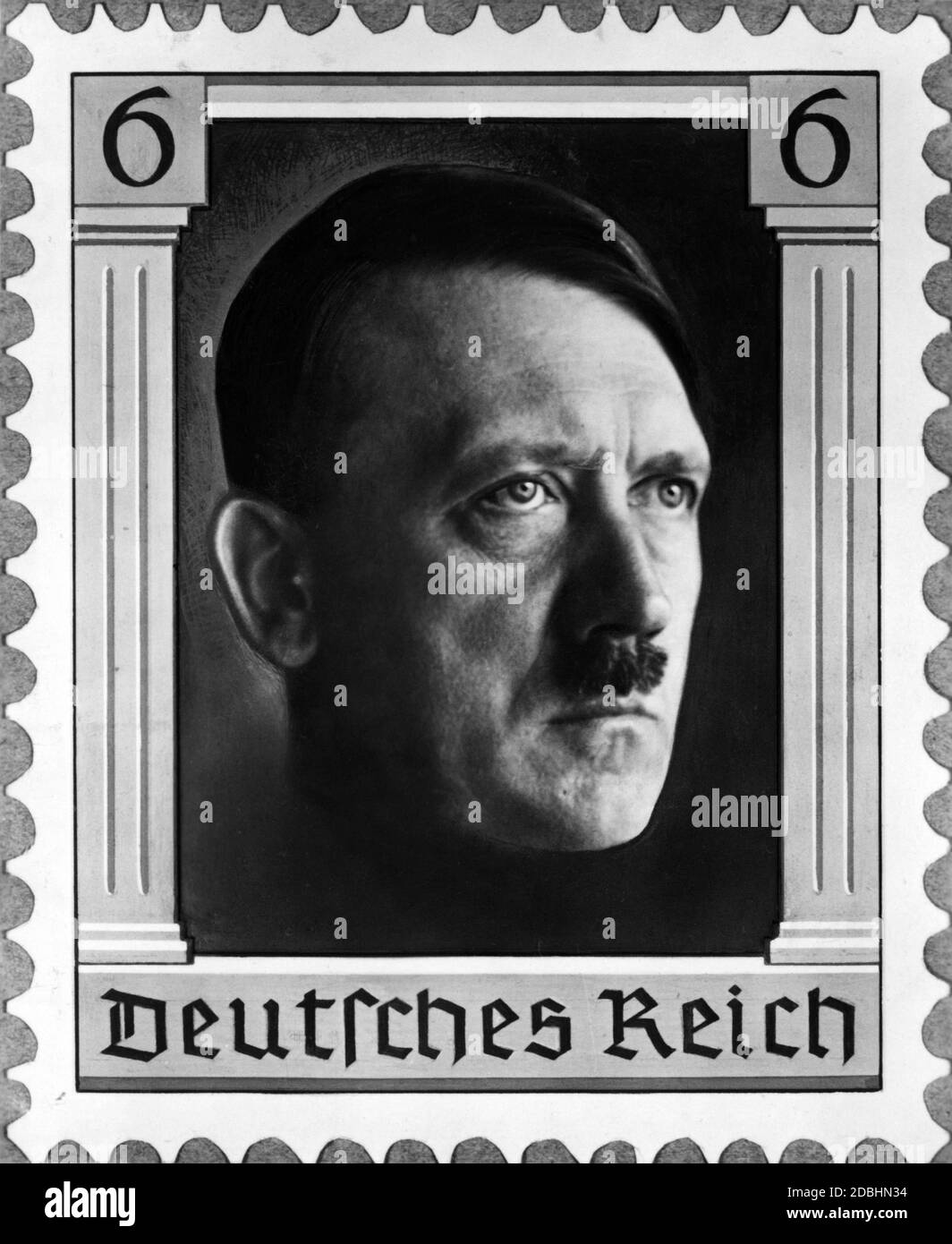 Adolf Hitler su un francobollo da 6 Pfennig. Foto Stock