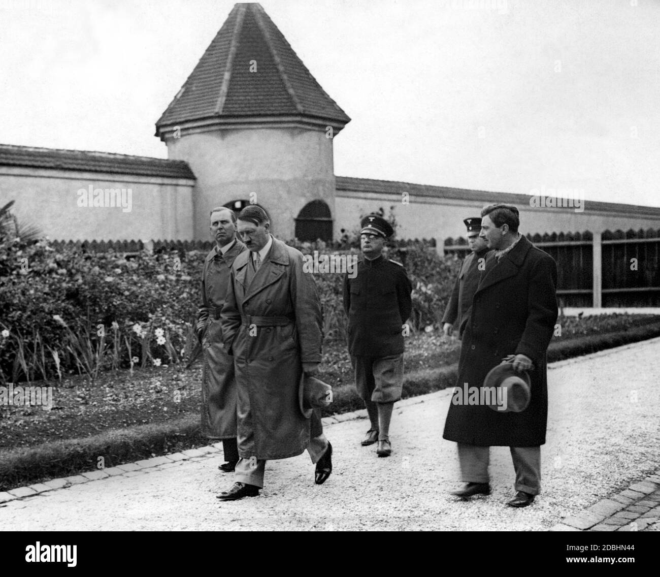 Dieci anni dopo il suo rilascio dalla prigione, Hitler visita nuovamente Landsberg am Lech. Foto Stock