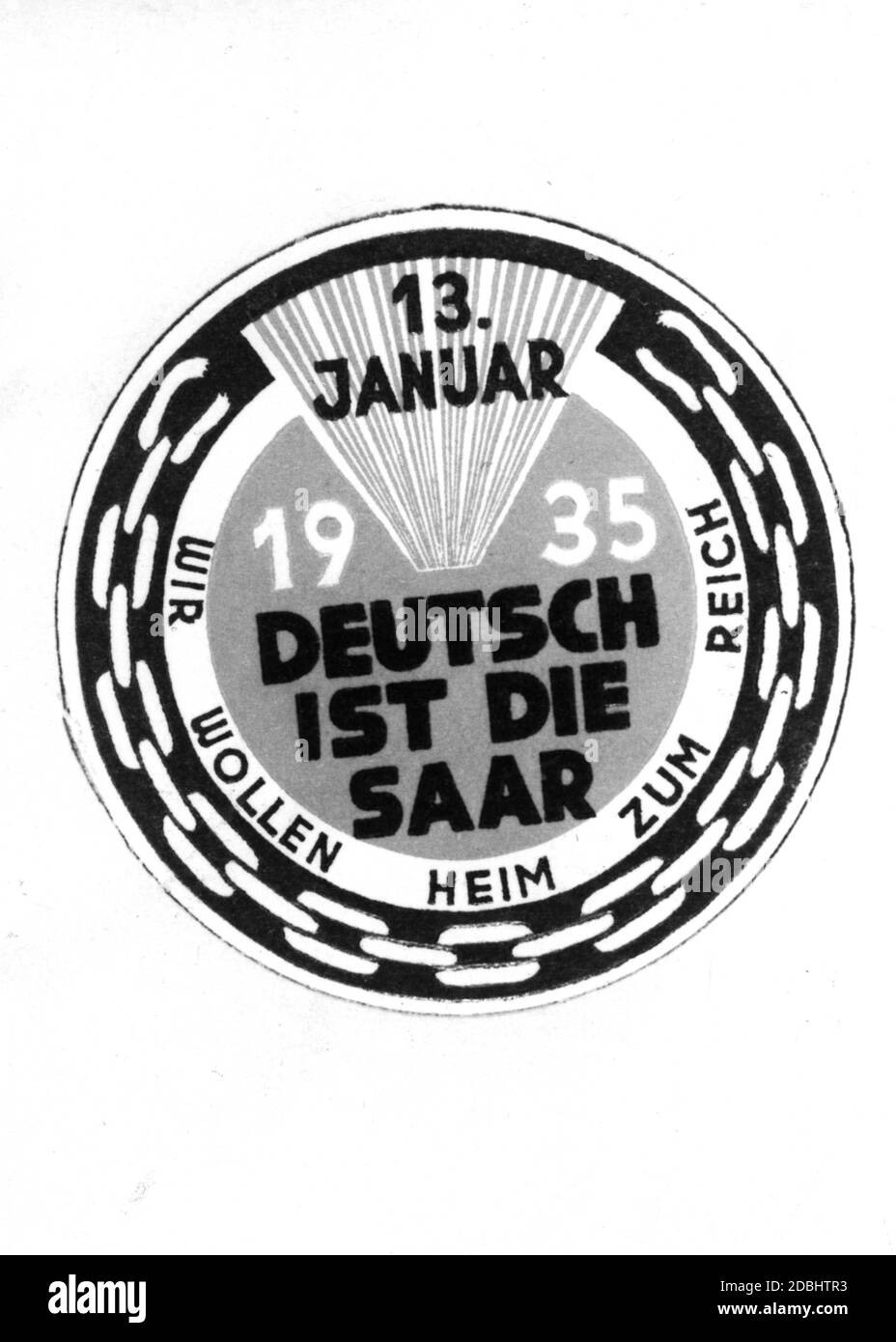 "L'immagine mostra un timbro, che è destinato a pubblicizzare il referendum sull'annessione della regione Saar al Reich tedesco. L'iscrizione recita: '' 13 gennaio 1935. Il Saar è tedesco. Vogliamo tornare a casa al Reich''. Foto Stock